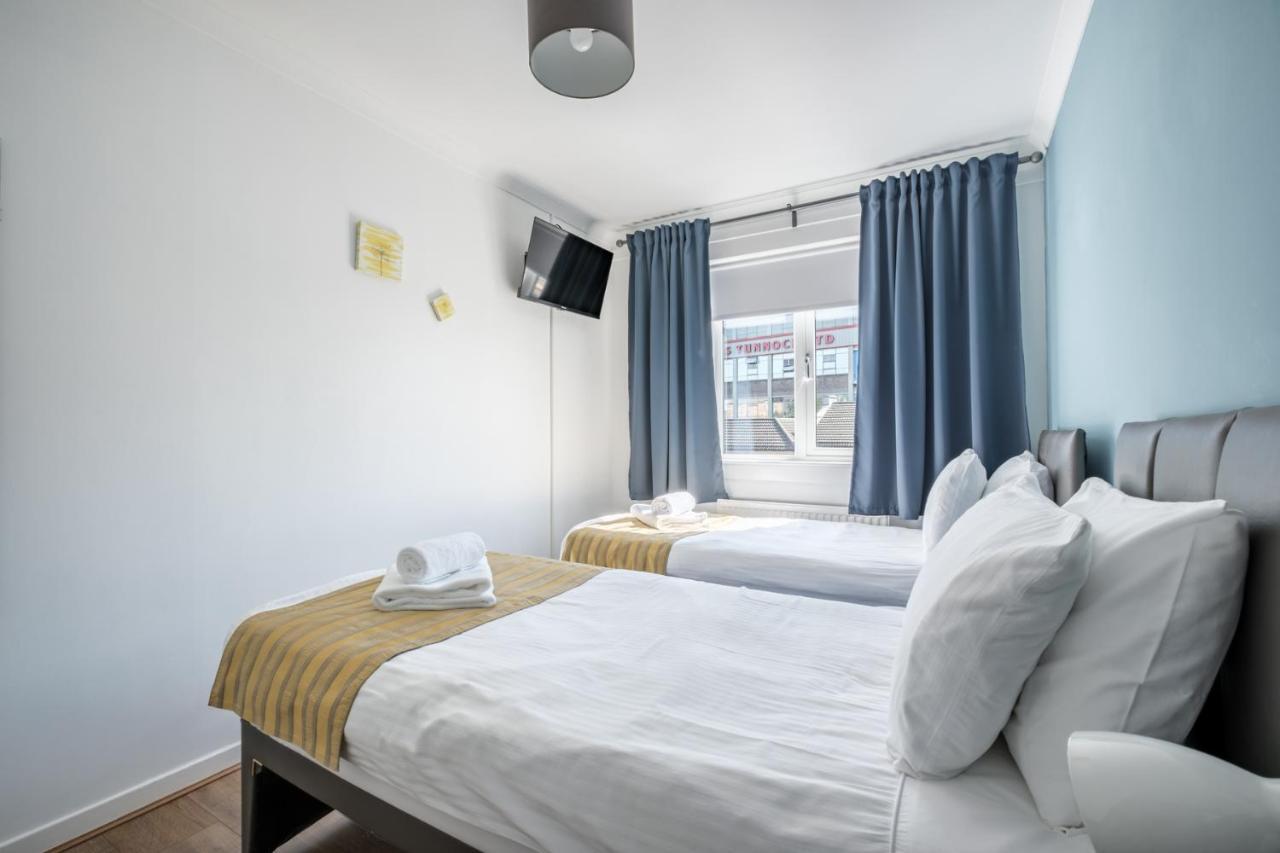 The Douglas - Spacious 2 Bed Apartment In Uddingston Eksteriør billede