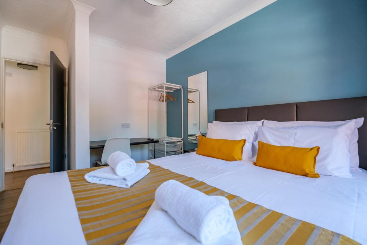 The Douglas - Spacious 2 Bed Apartment In Uddingston Eksteriør billede